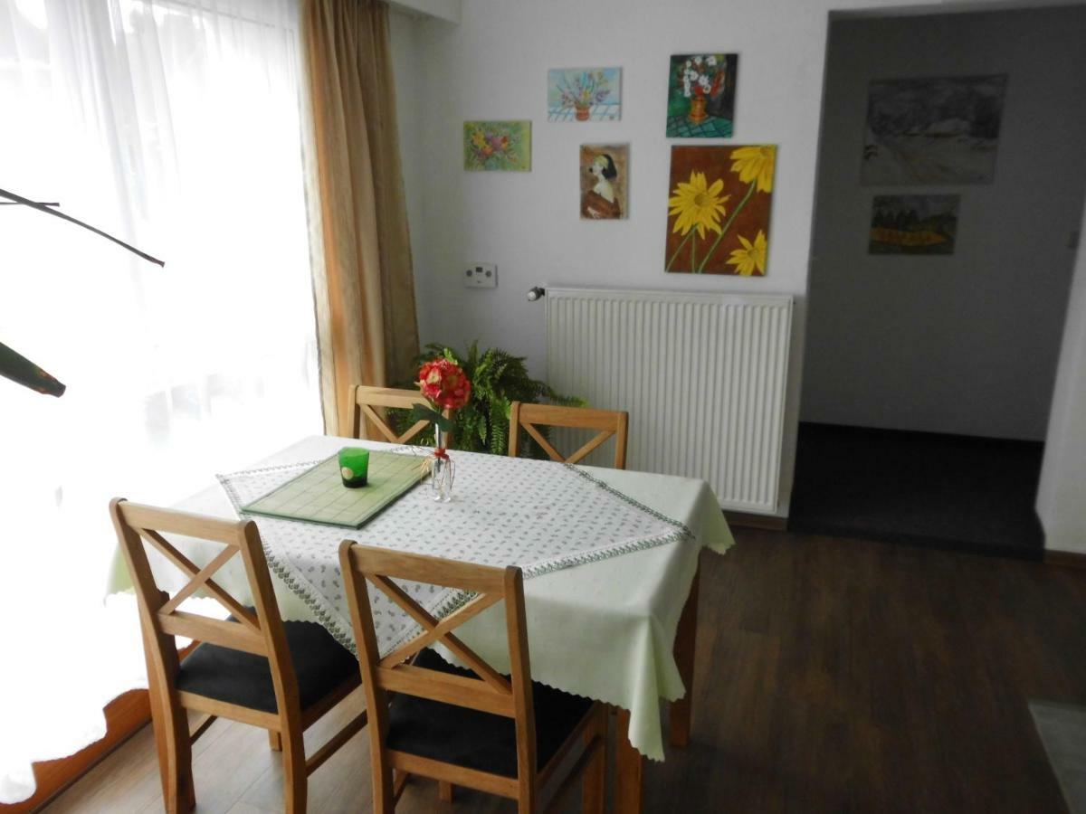 Gaestehaus Plum Roetgen Buitenkant foto